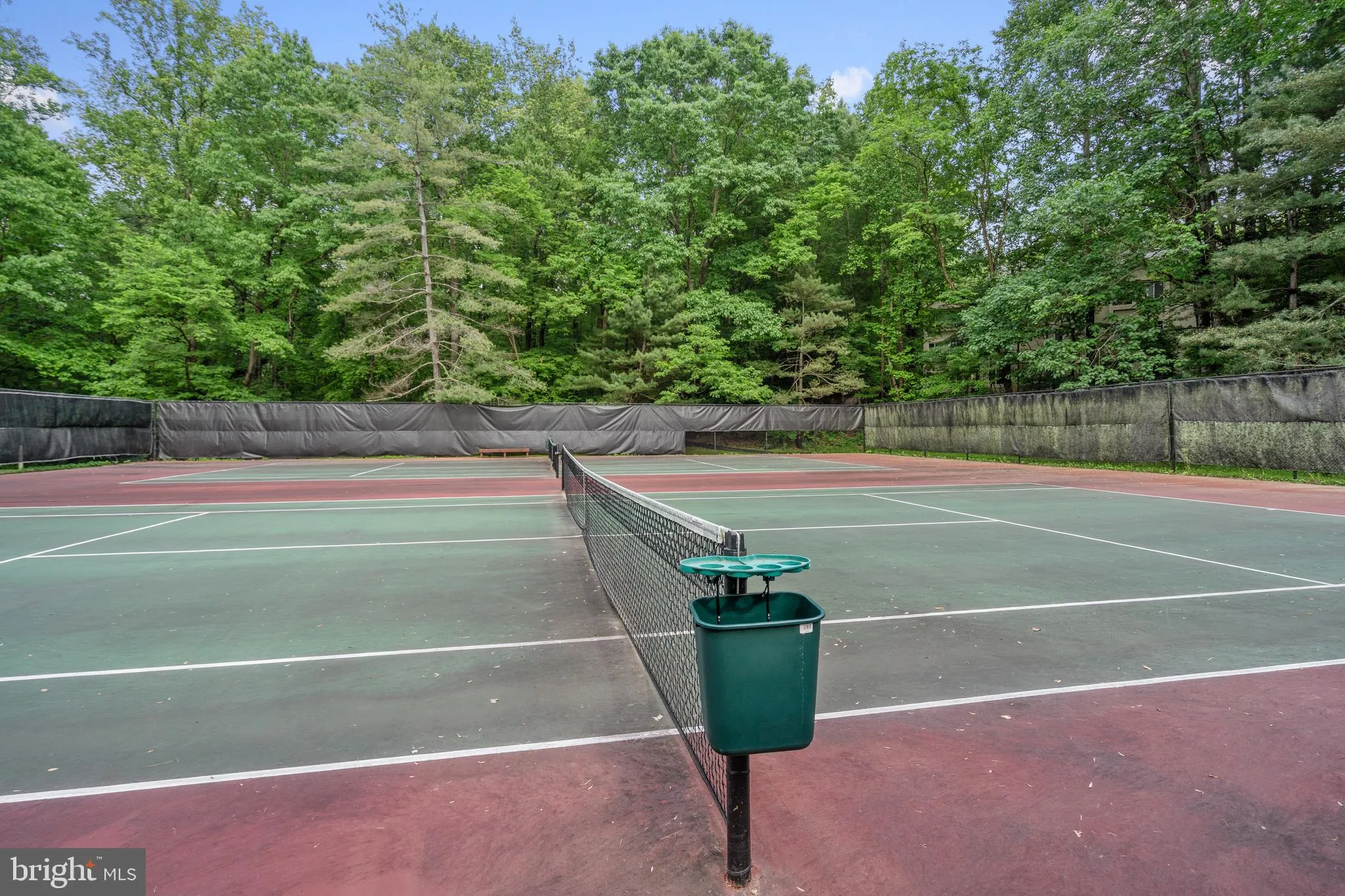 Burke, Virginia 22015, United States, 4 Bedrooms Bedrooms, ,3 BathroomsBathrooms,Residential,Contingent,130459