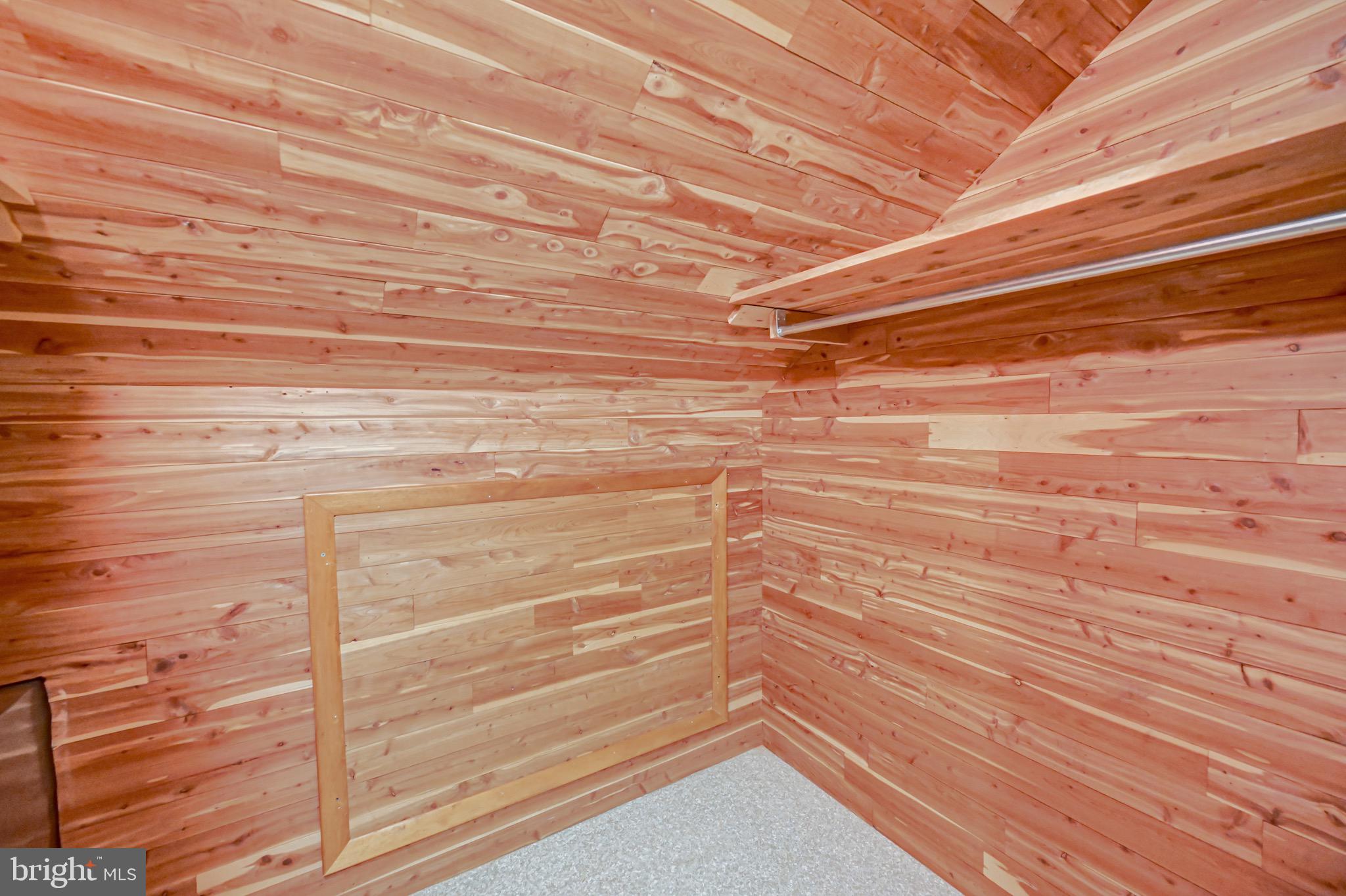 WATERSVILLE - Residential