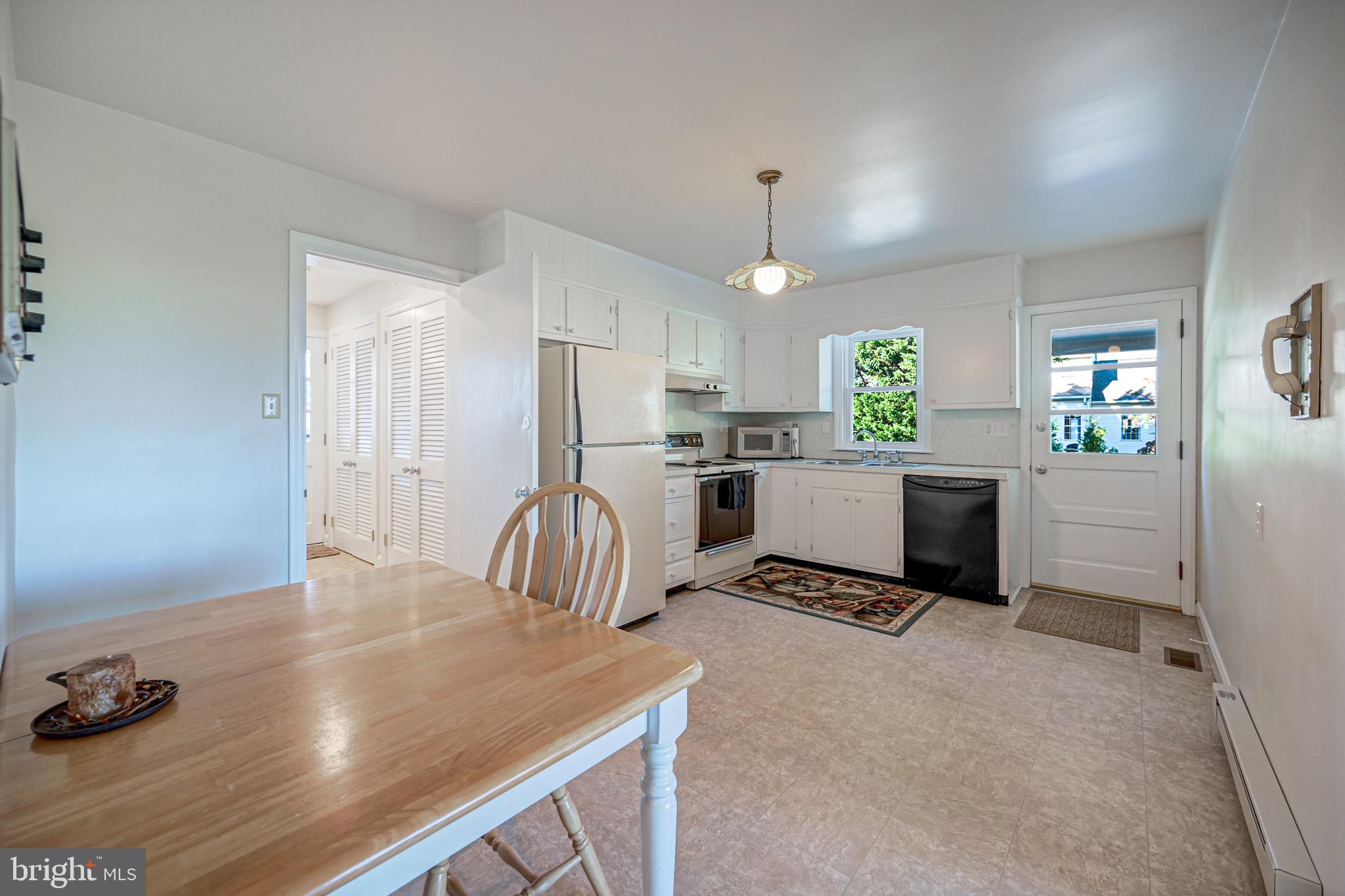 WATERSVILLE - Residential