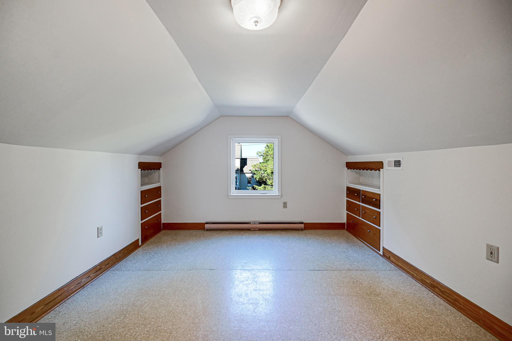 WATERSVILLE - Residential