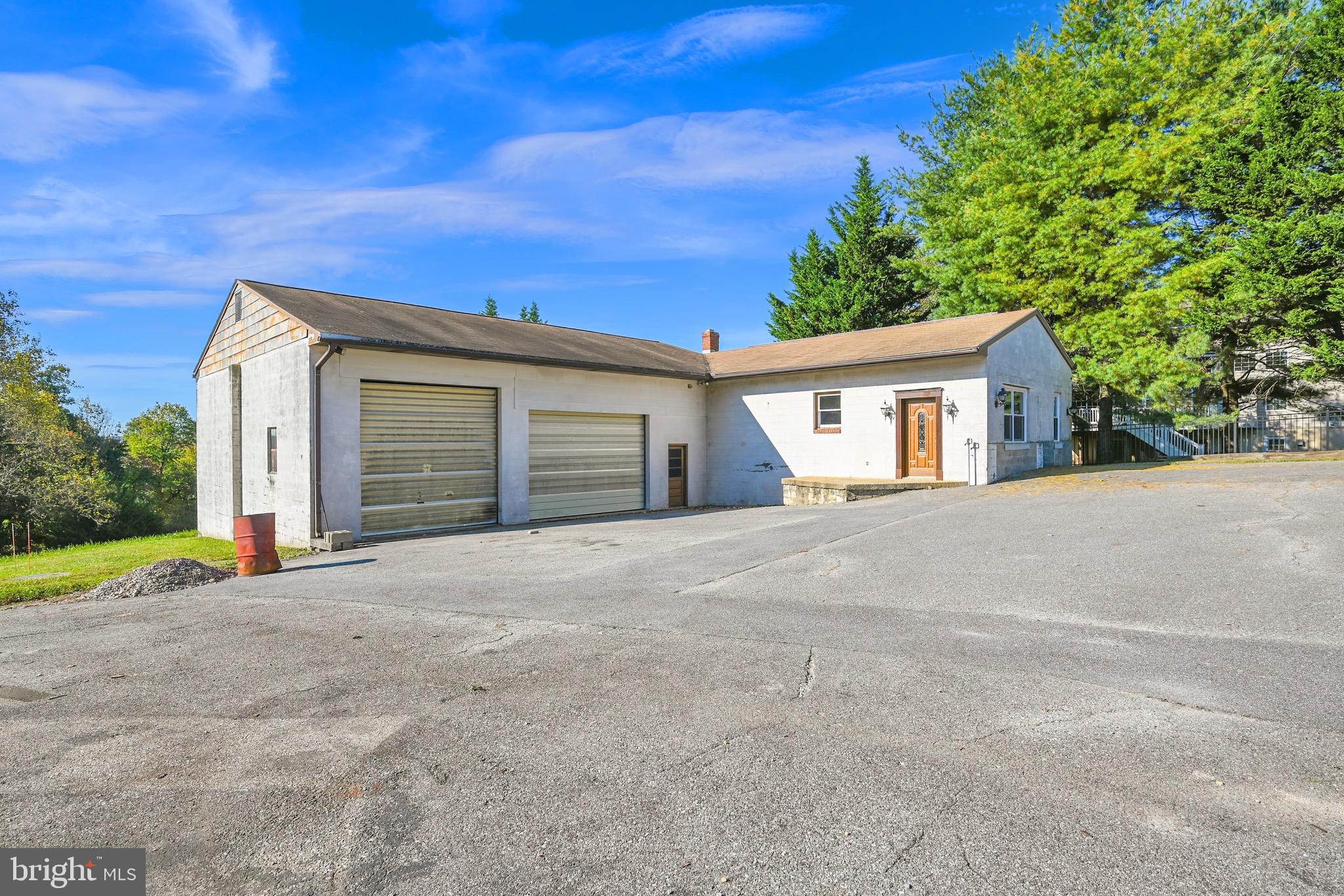 WATERSVILLE - Residential