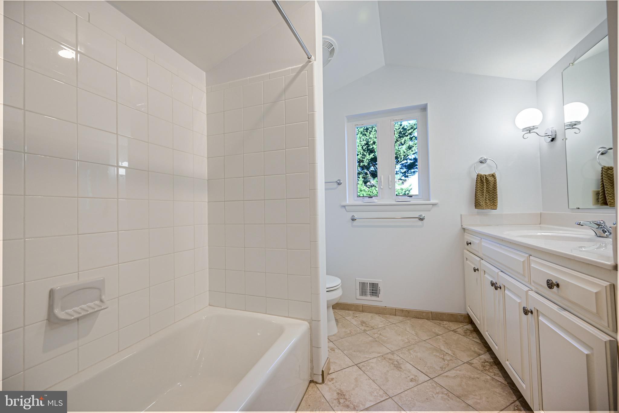 WATERSVILLE - Residential