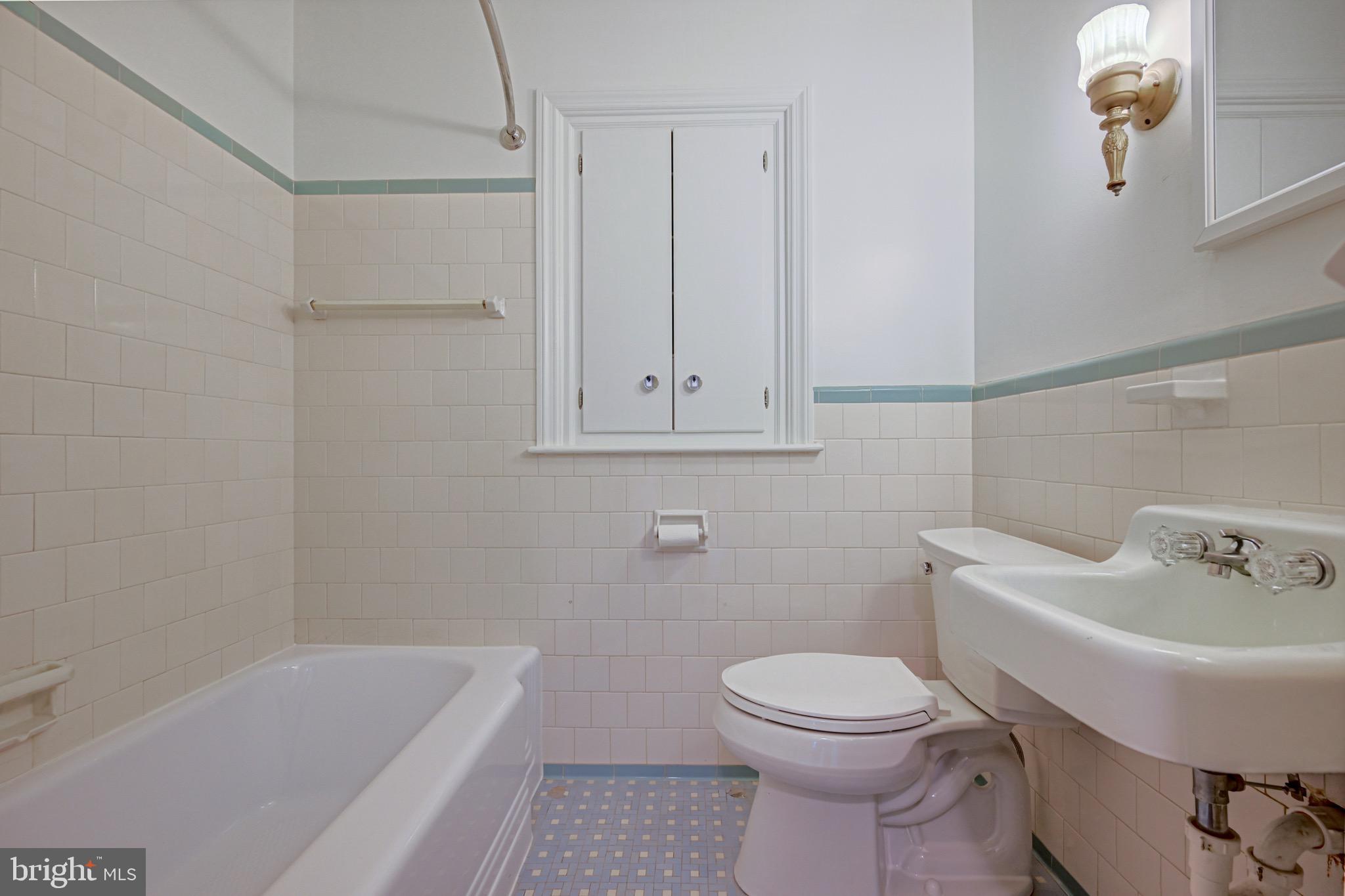 WATERSVILLE - Residential