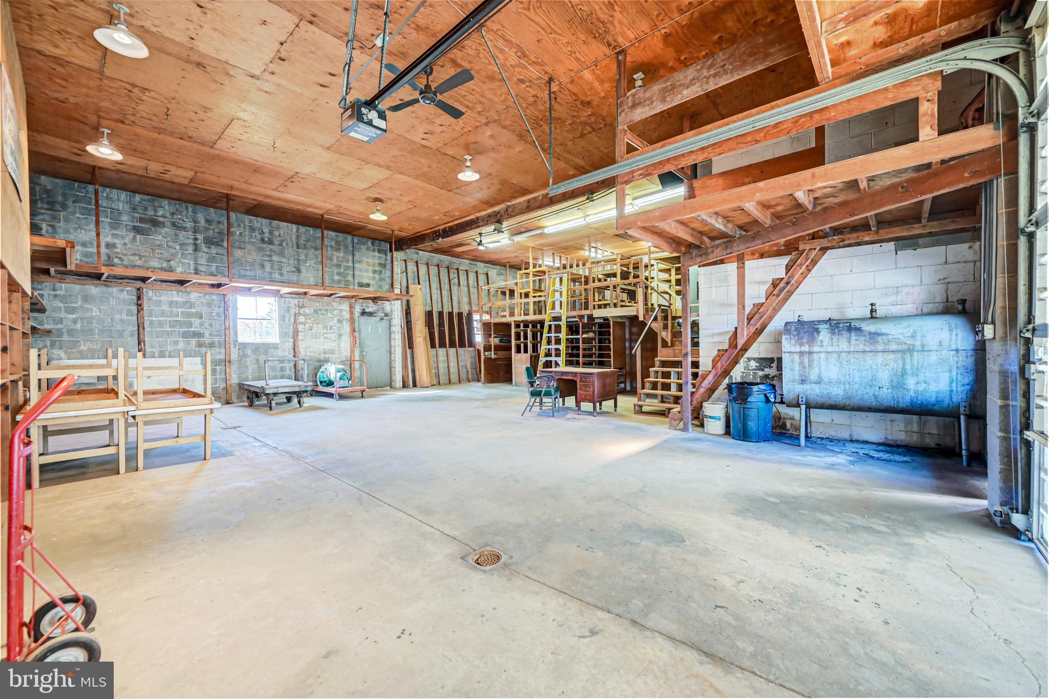 WATERSVILLE - Residential