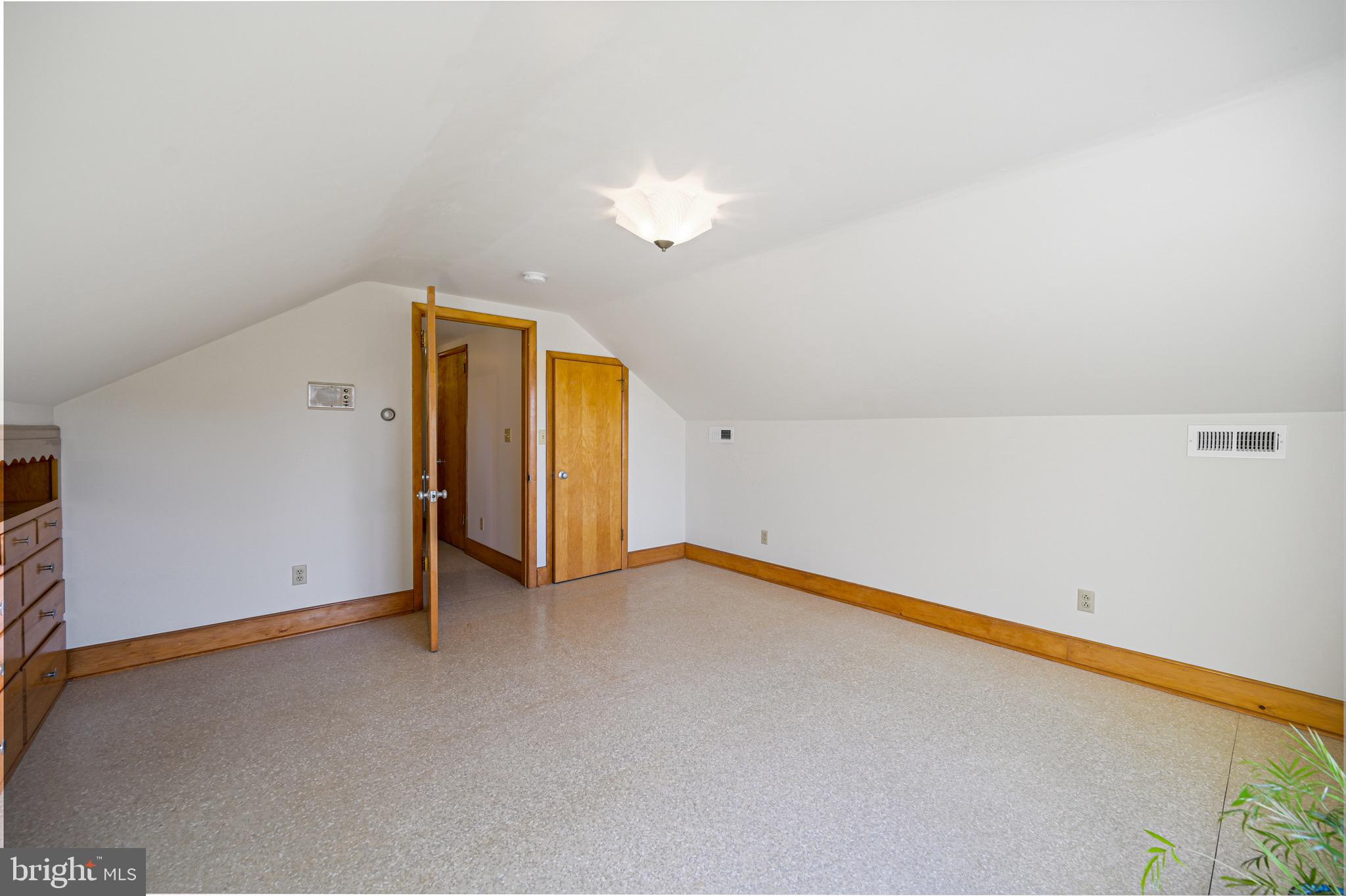 WATERSVILLE - Residential