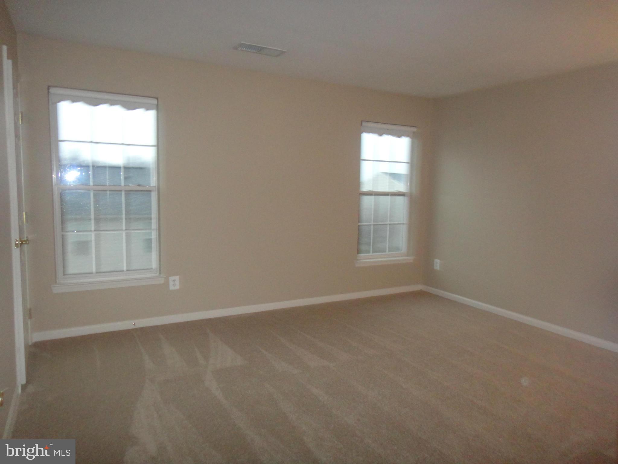 VILLAS AT THE RIDGES - Residential Lease