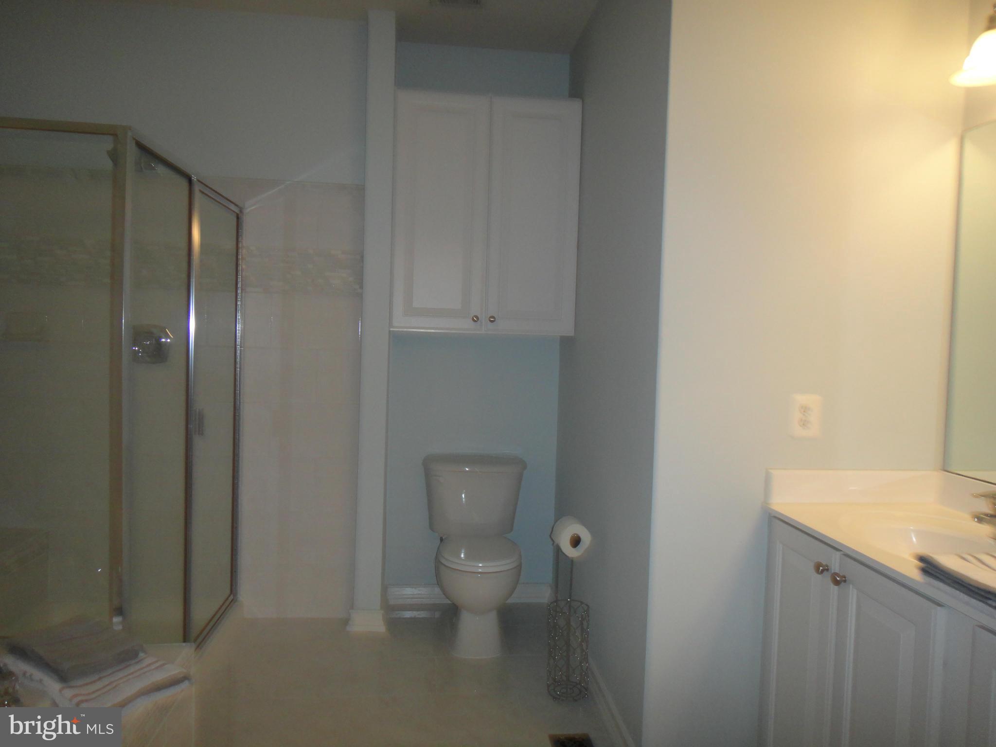 VILLAS AT THE RIDGES - Residential Lease