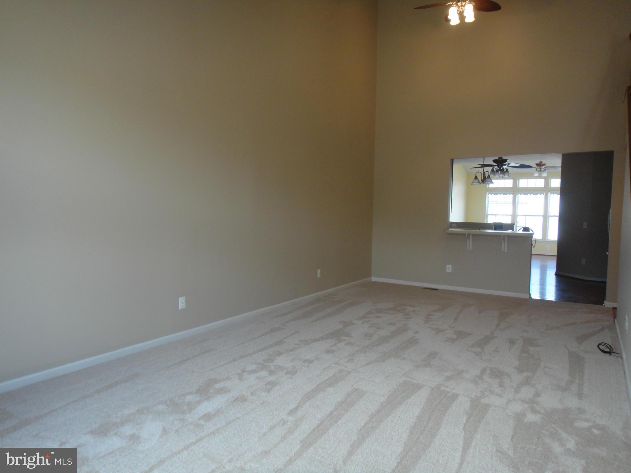 VILLAS AT THE RIDGES - Residential Lease