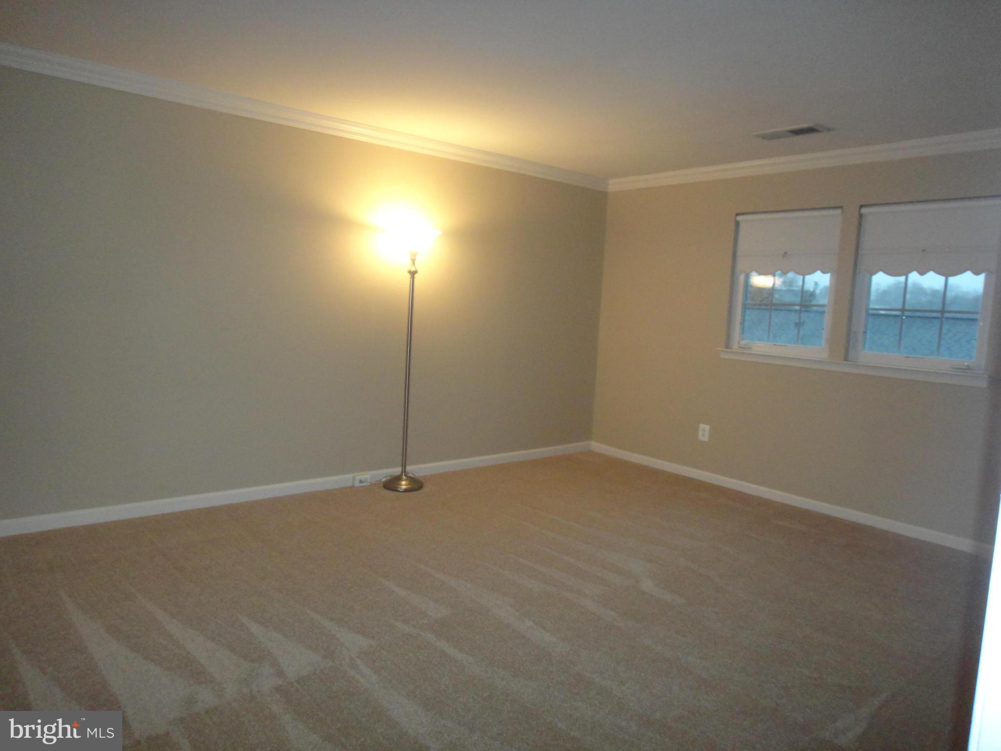 VILLAS AT THE RIDGES - Residential Lease