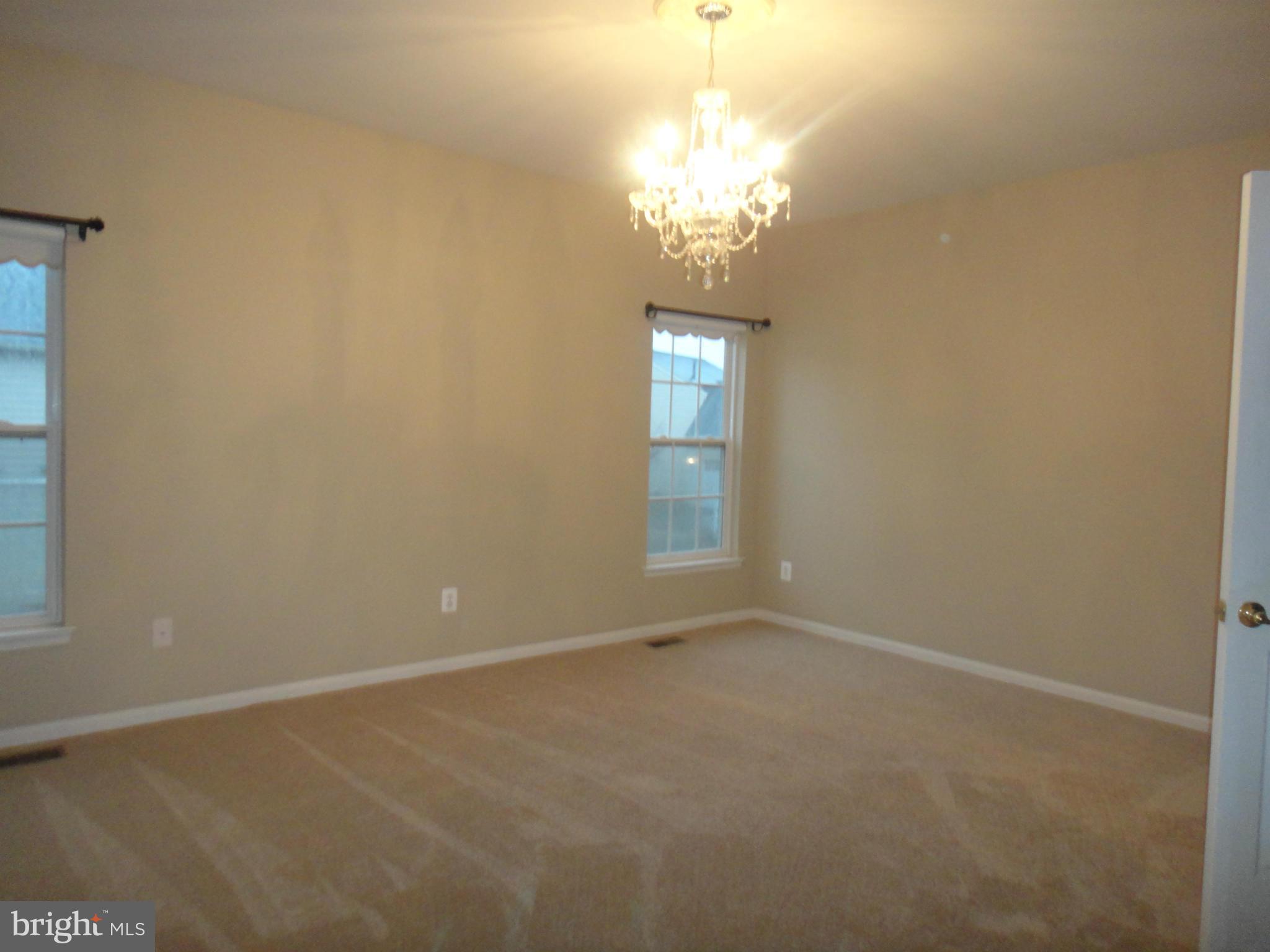 VILLAS AT THE RIDGES - Residential Lease