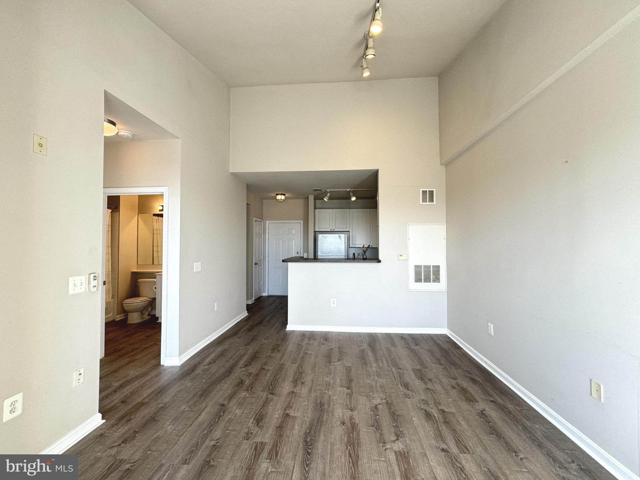 MARQUIS AT VIENNA STATION - Residential Lease