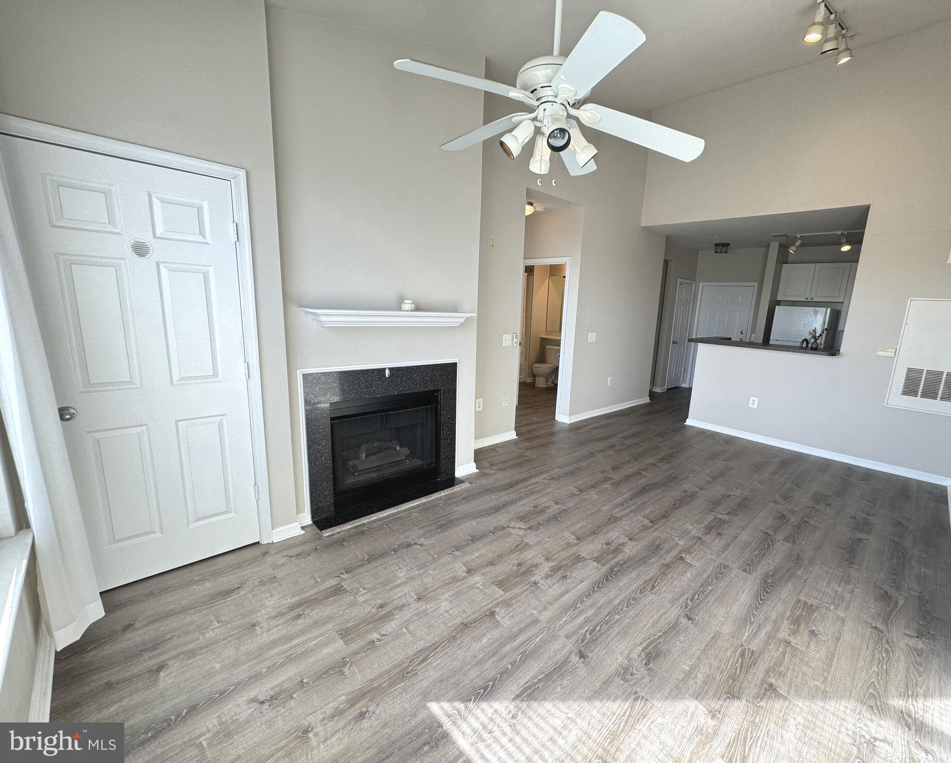 MARQUIS AT VIENNA STATION - Residential Lease