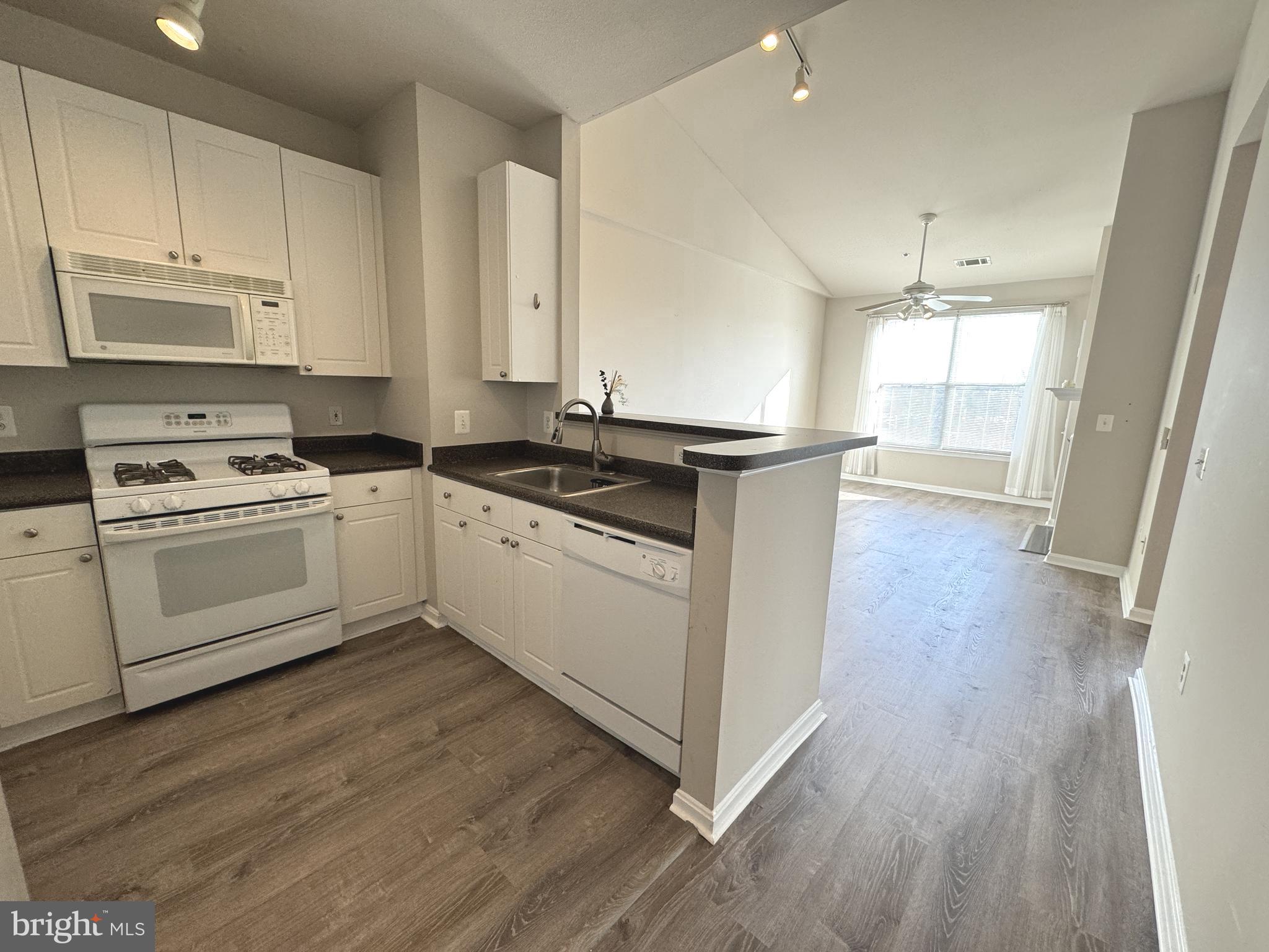 MARQUIS AT VIENNA STATION - Residential Lease