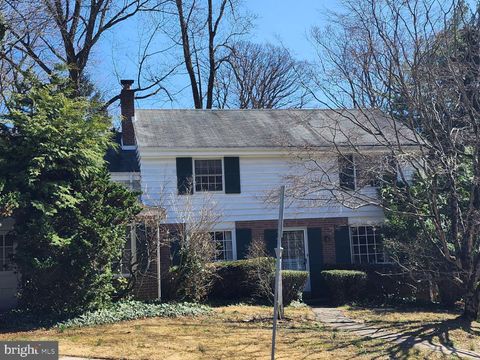 359 SPRING VALLEY ROAD SPRINGFIELD PA 19064