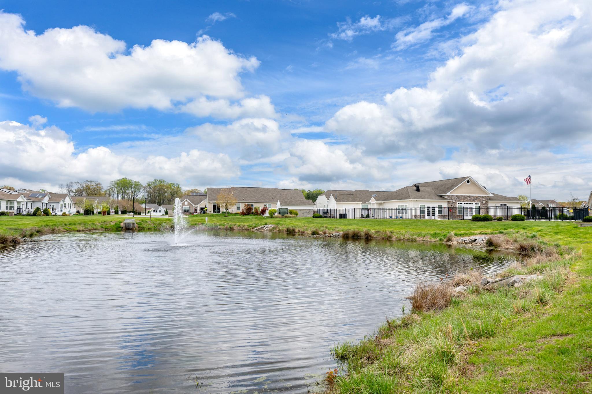 105 CRESTHAVEN LANE