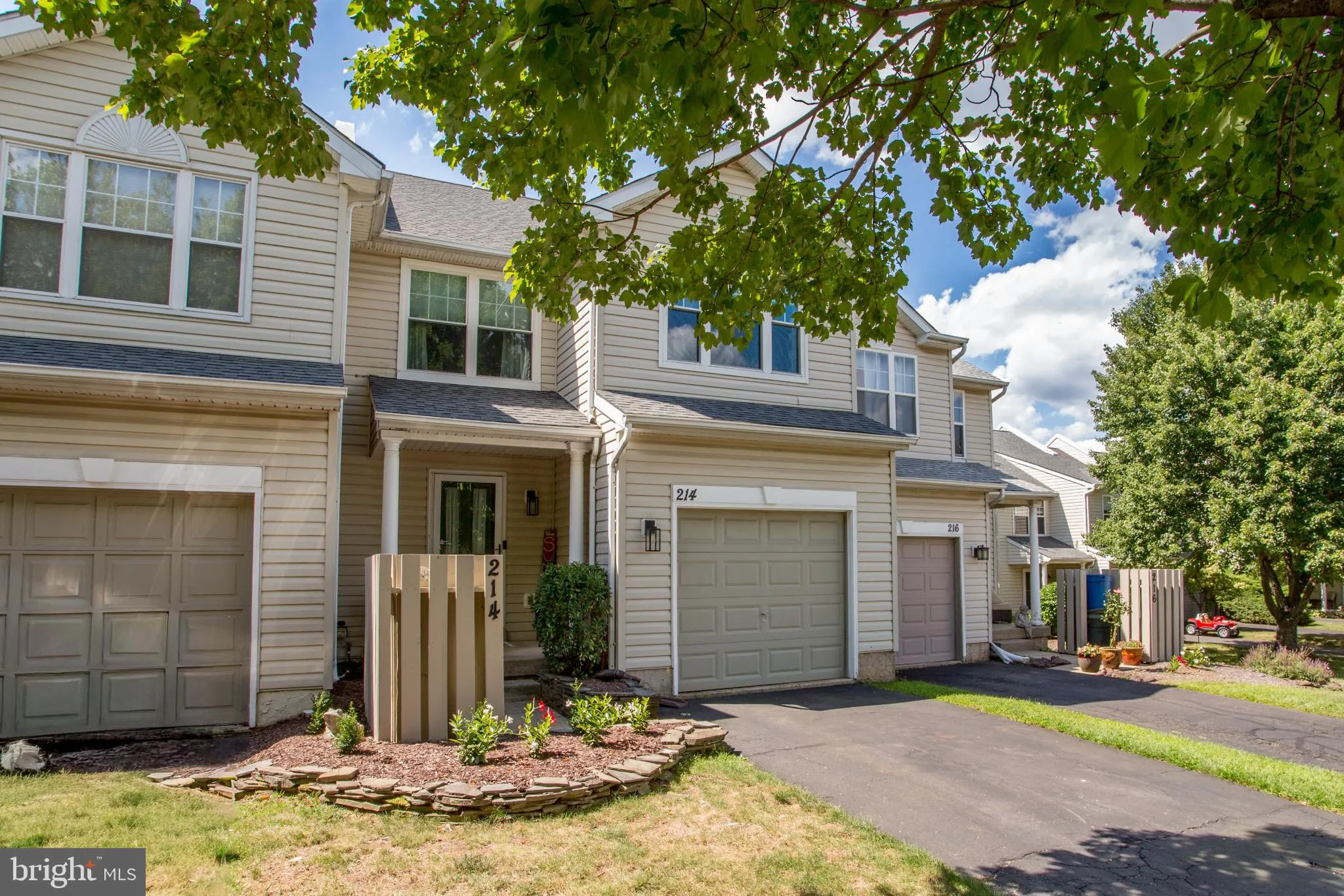 Chalfont, Pennsylvania 18914, United States, 3 Bedrooms Bedrooms, ,3 BathroomsBathrooms,Residential,Contingent,198769