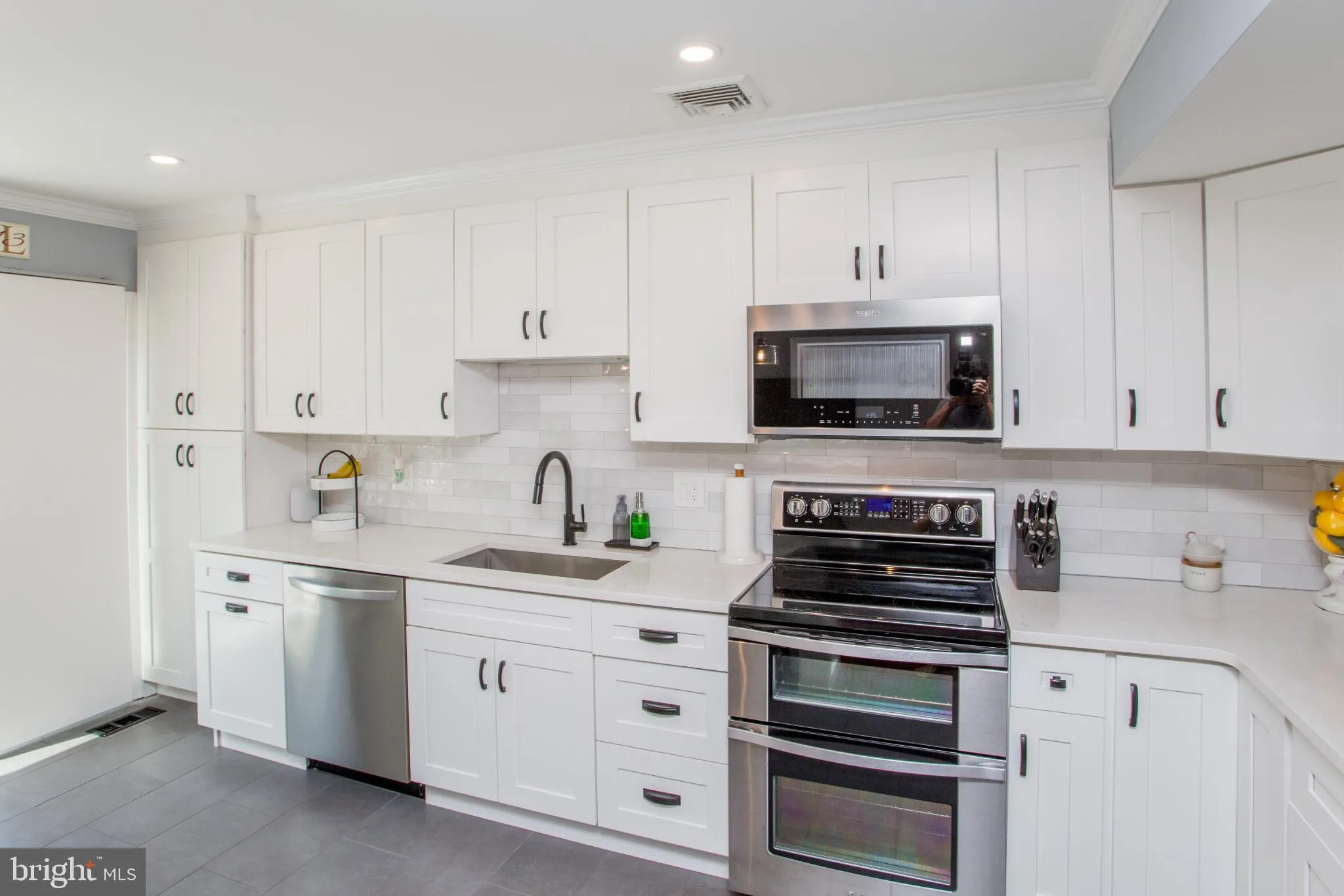 Chalfont, Pennsylvania 18914, United States, 3 Bedrooms Bedrooms, ,3 BathroomsBathrooms,Residential,Contingent,198769