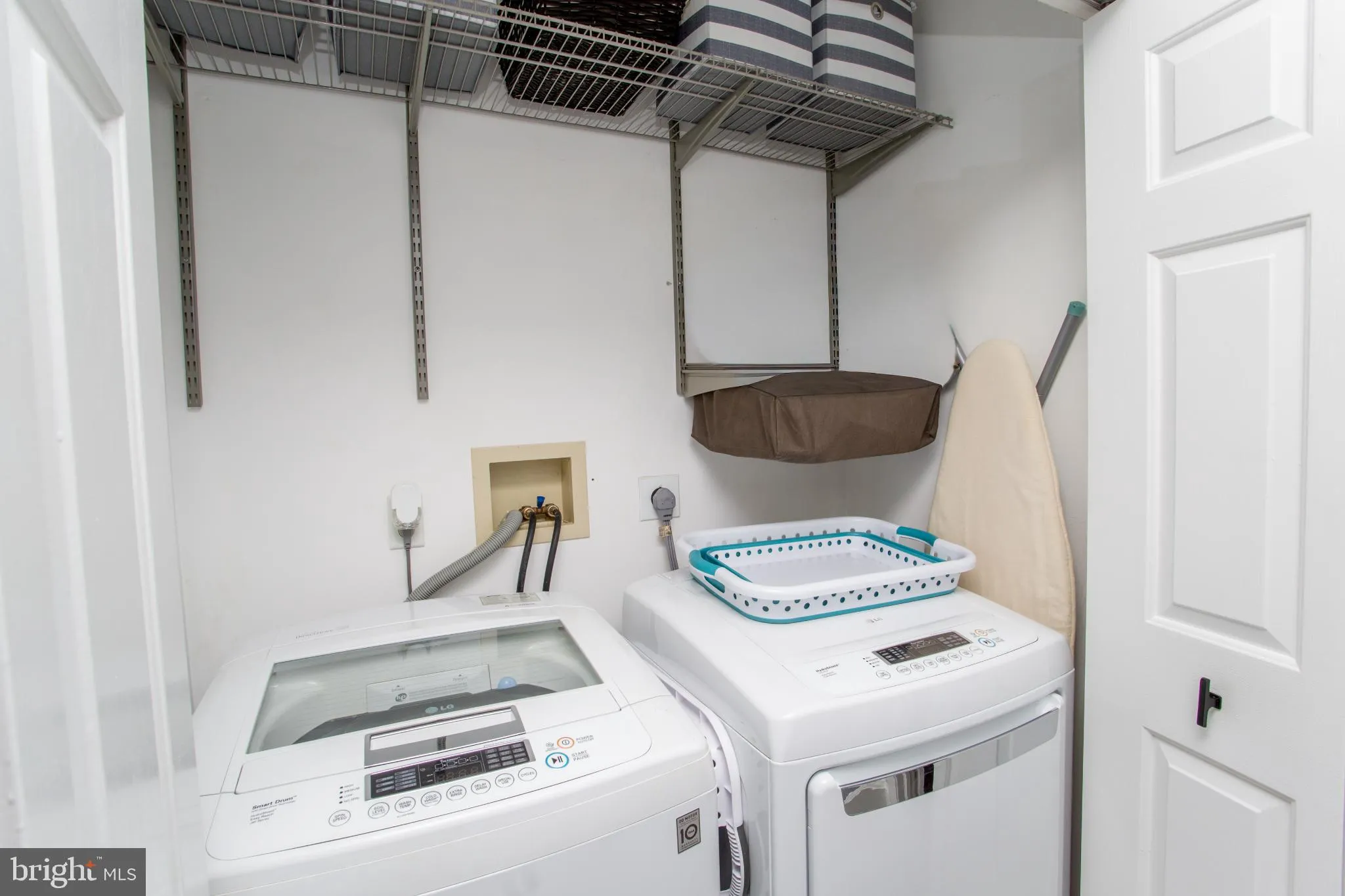 Chalfont, Pennsylvania 18914, United States, 3 Bedrooms Bedrooms, ,3 BathroomsBathrooms,Residential,Contingent,198769