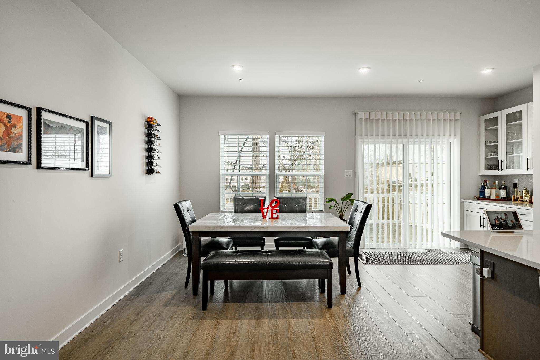 EXTON WALK - Residential