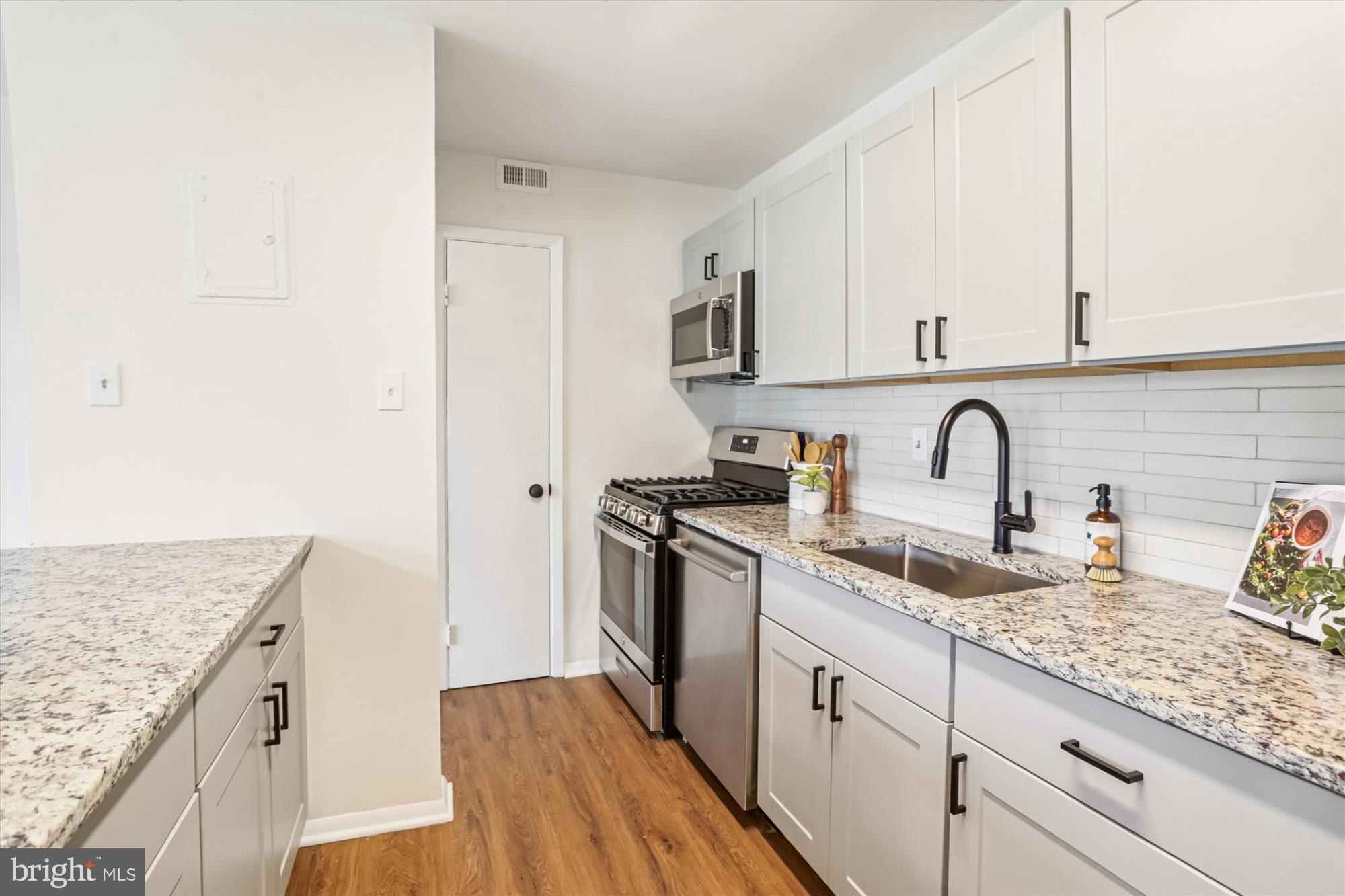 BETHESDA PARK - Residential