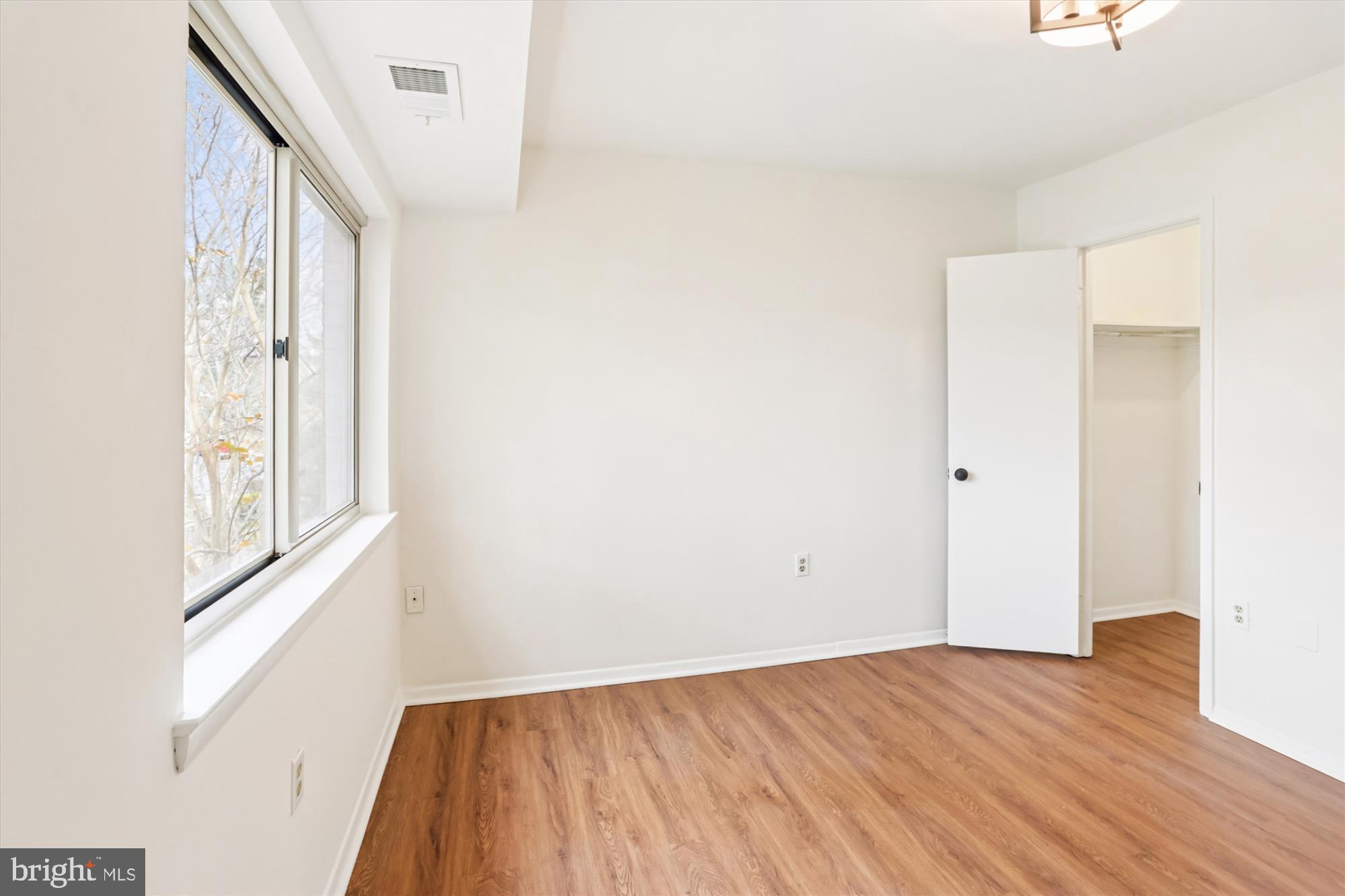 BETHESDA PARK - Residential