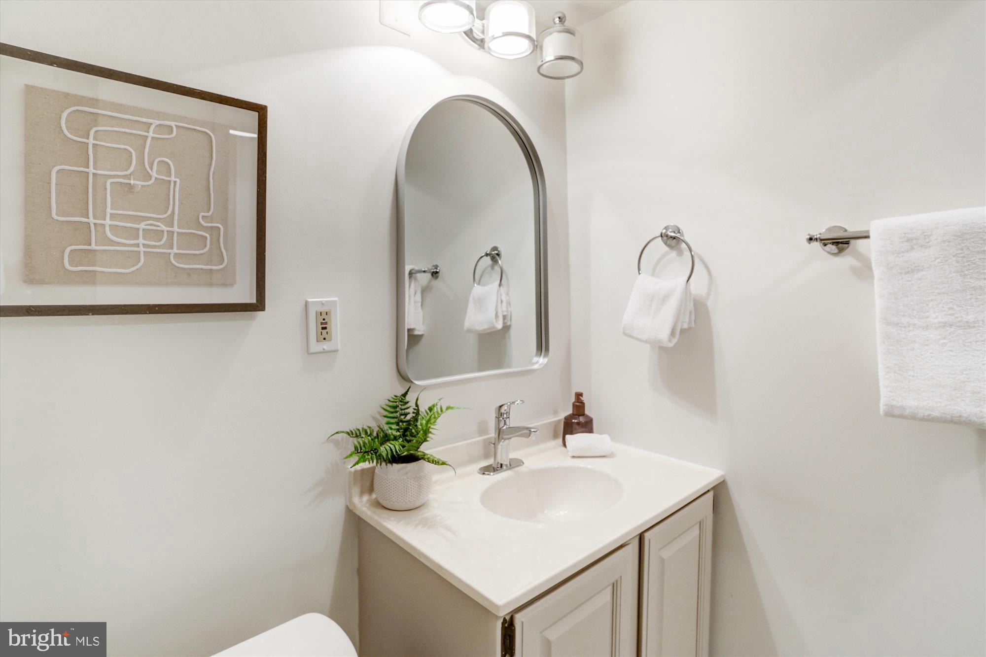 BETHESDA PARK - Residential