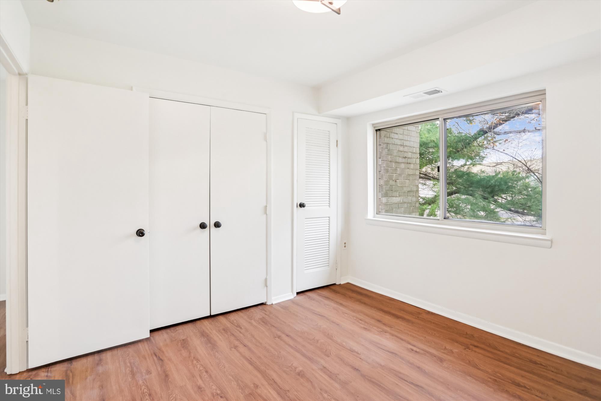 BETHESDA PARK - Residential