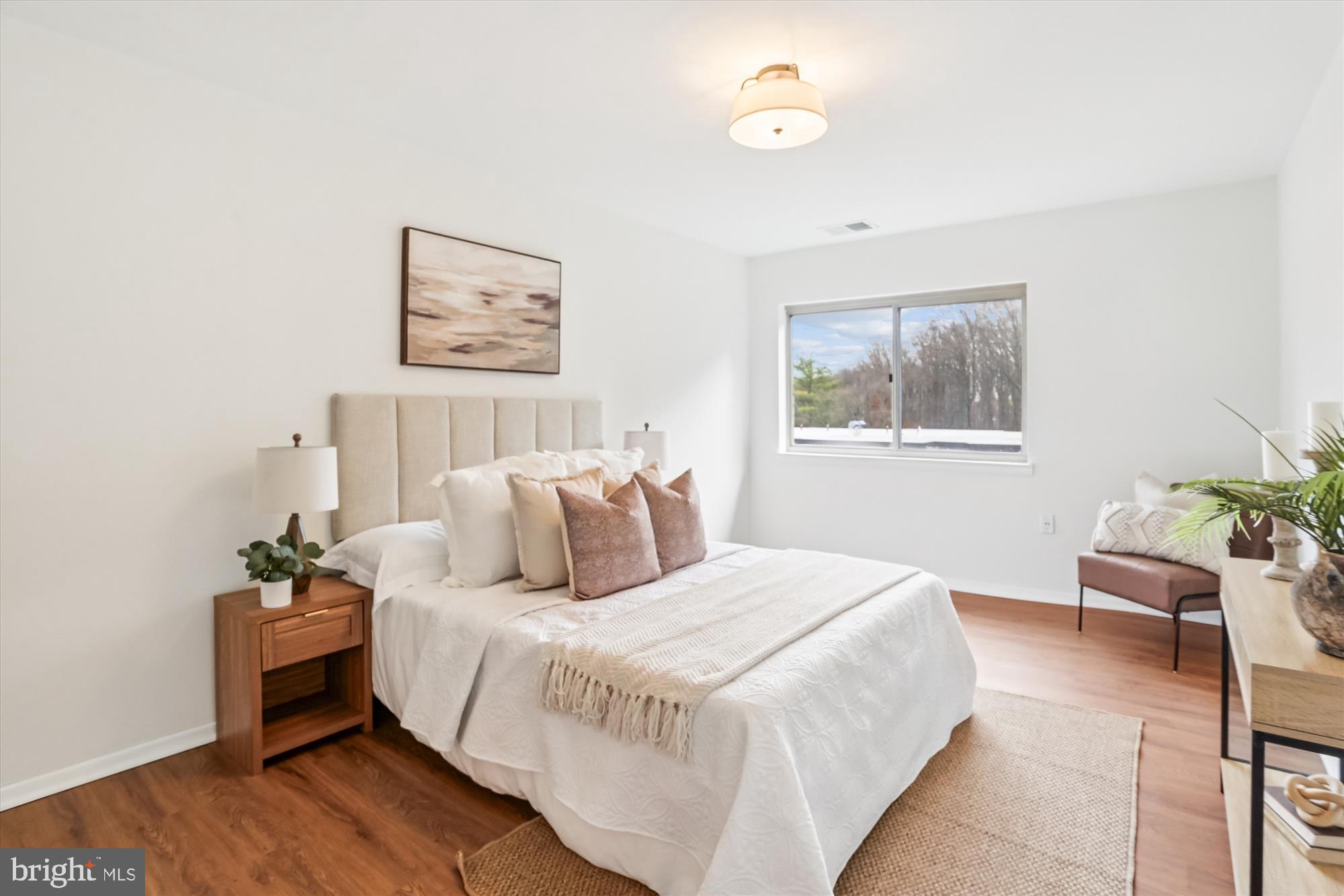 BETHESDA PARK - Residential