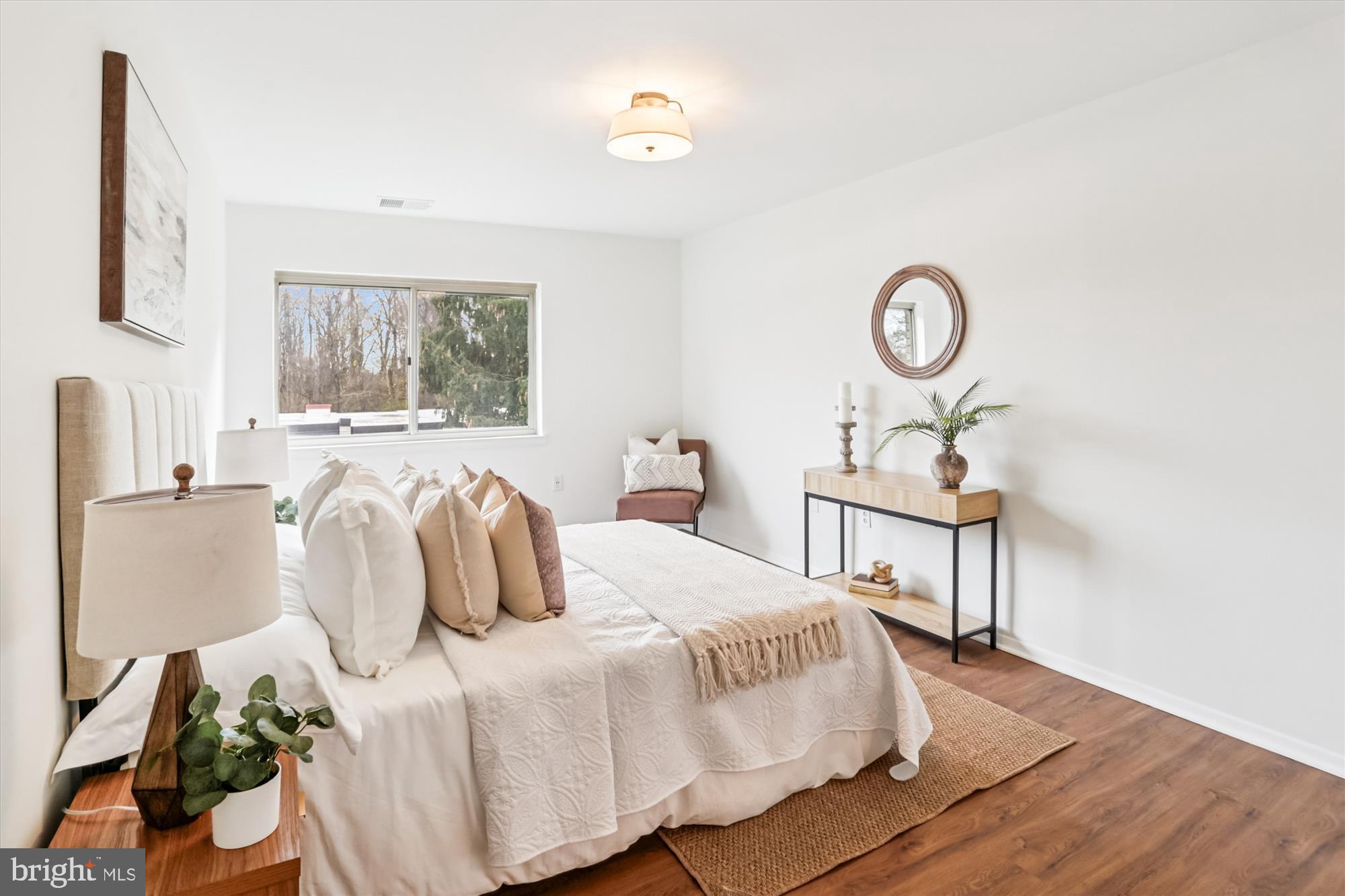 BETHESDA PARK - Residential