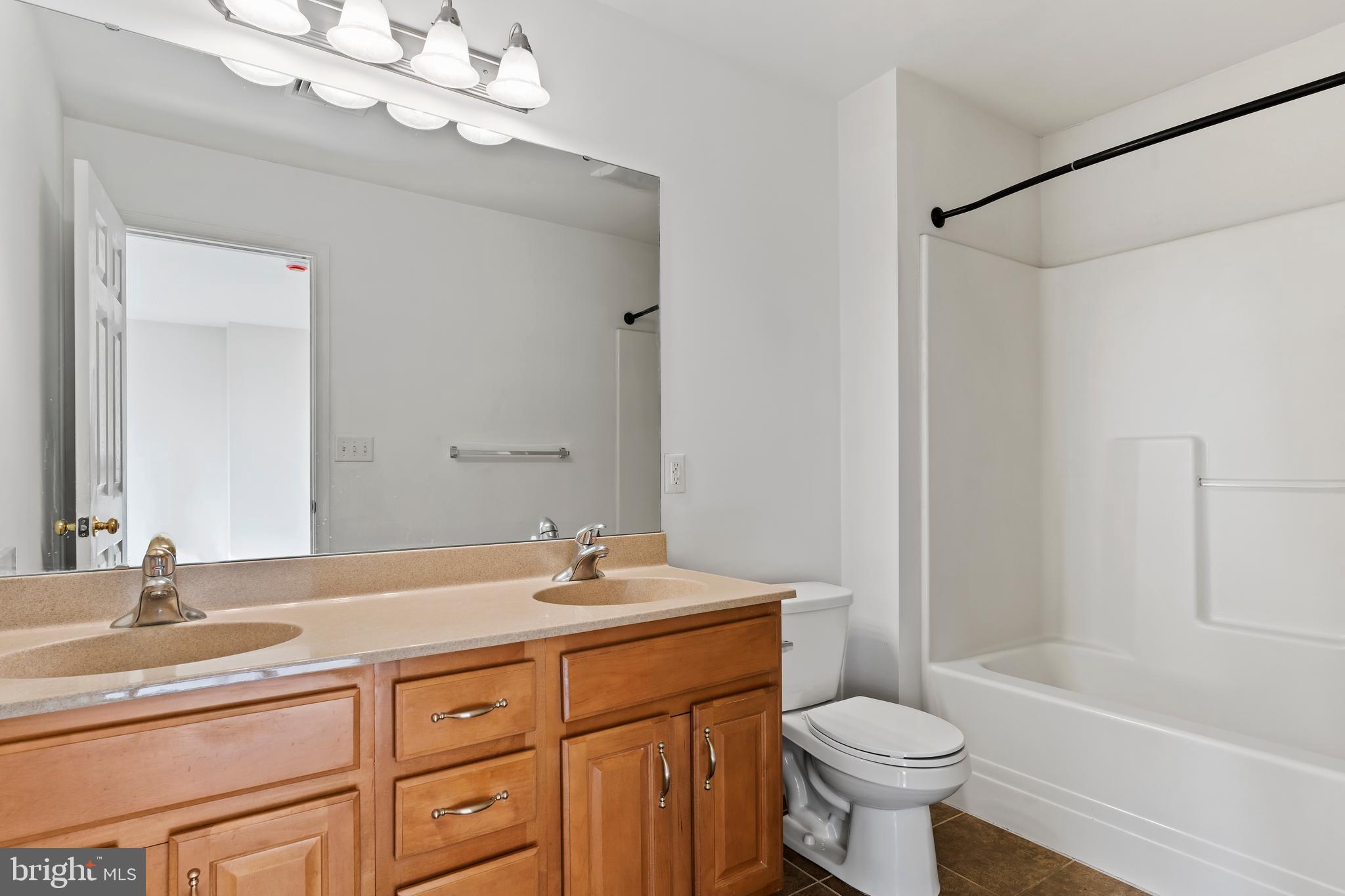 SILVER CREEK - Residential