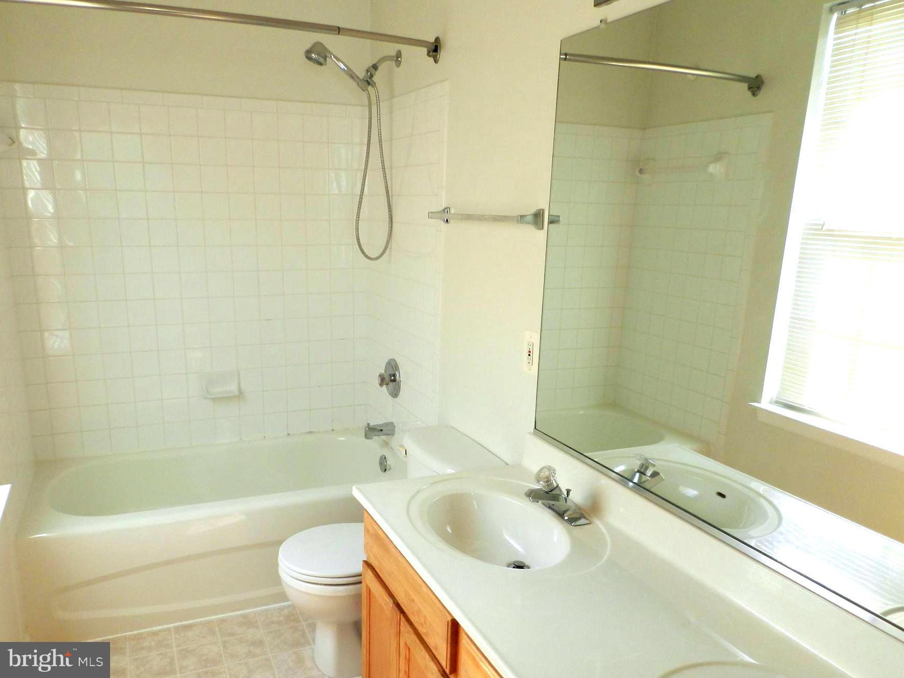 THE GLEN (SALEM FIELDS) - Residential Lease