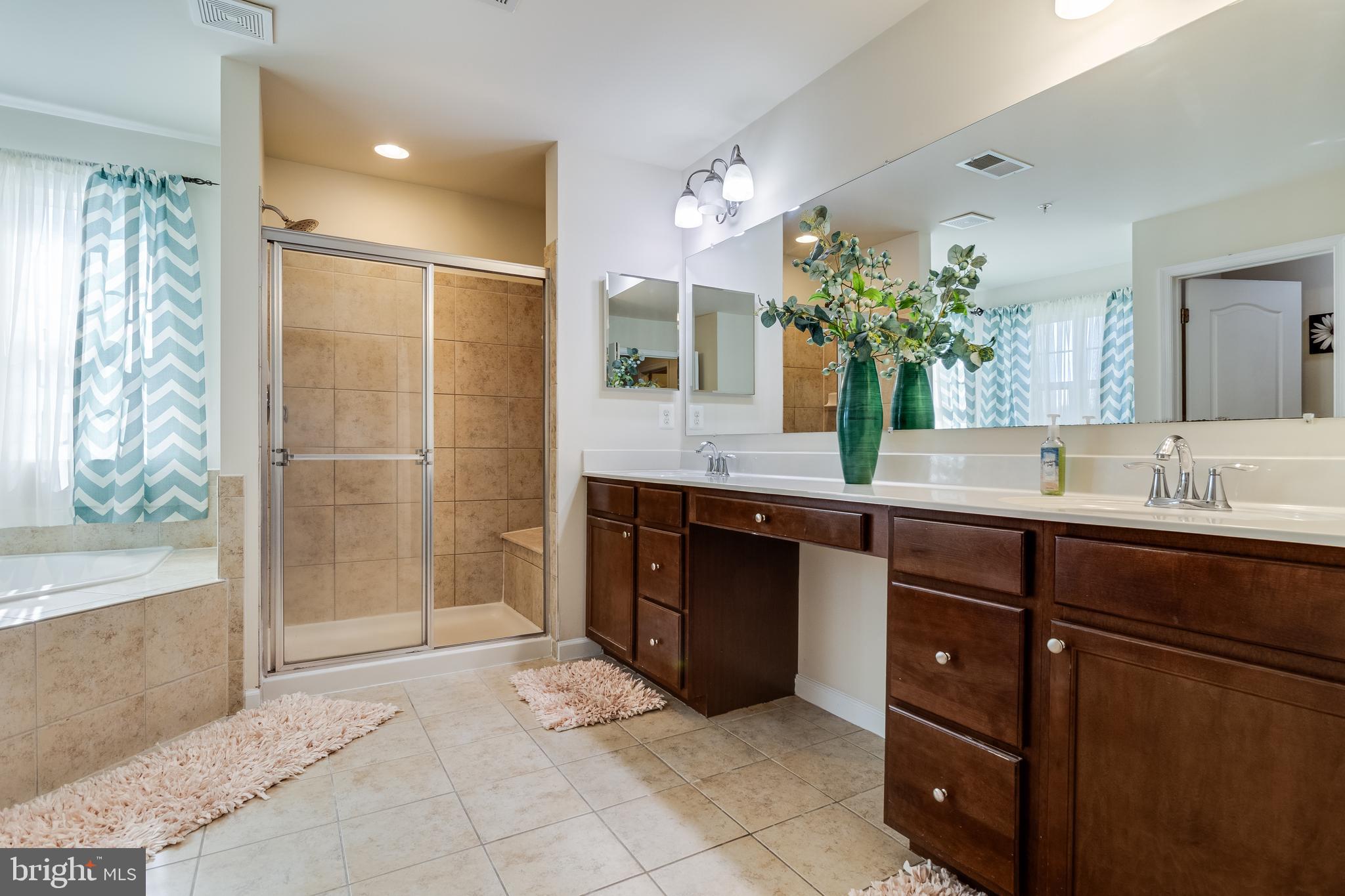 GLENEAGLES - Residential