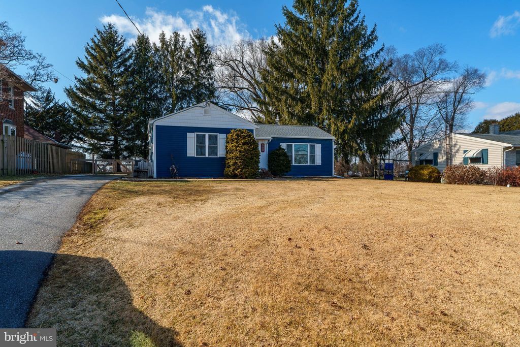 Photo of 650 Park Hill Drive, MANHEIM, PA 17545 (MLS # PALA2064002)