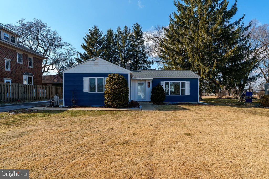 Photo of 650 Park Hill Drive, MANHEIM, PA 17545 (MLS # PALA2064002)