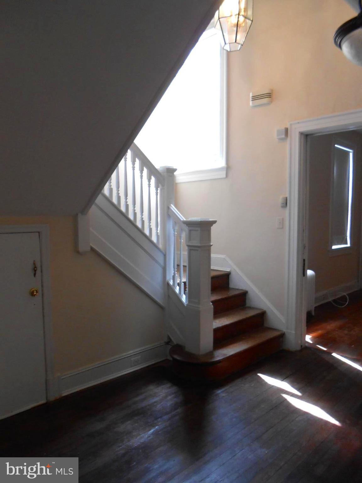 HIGHLANDTOWN - Residential Lease