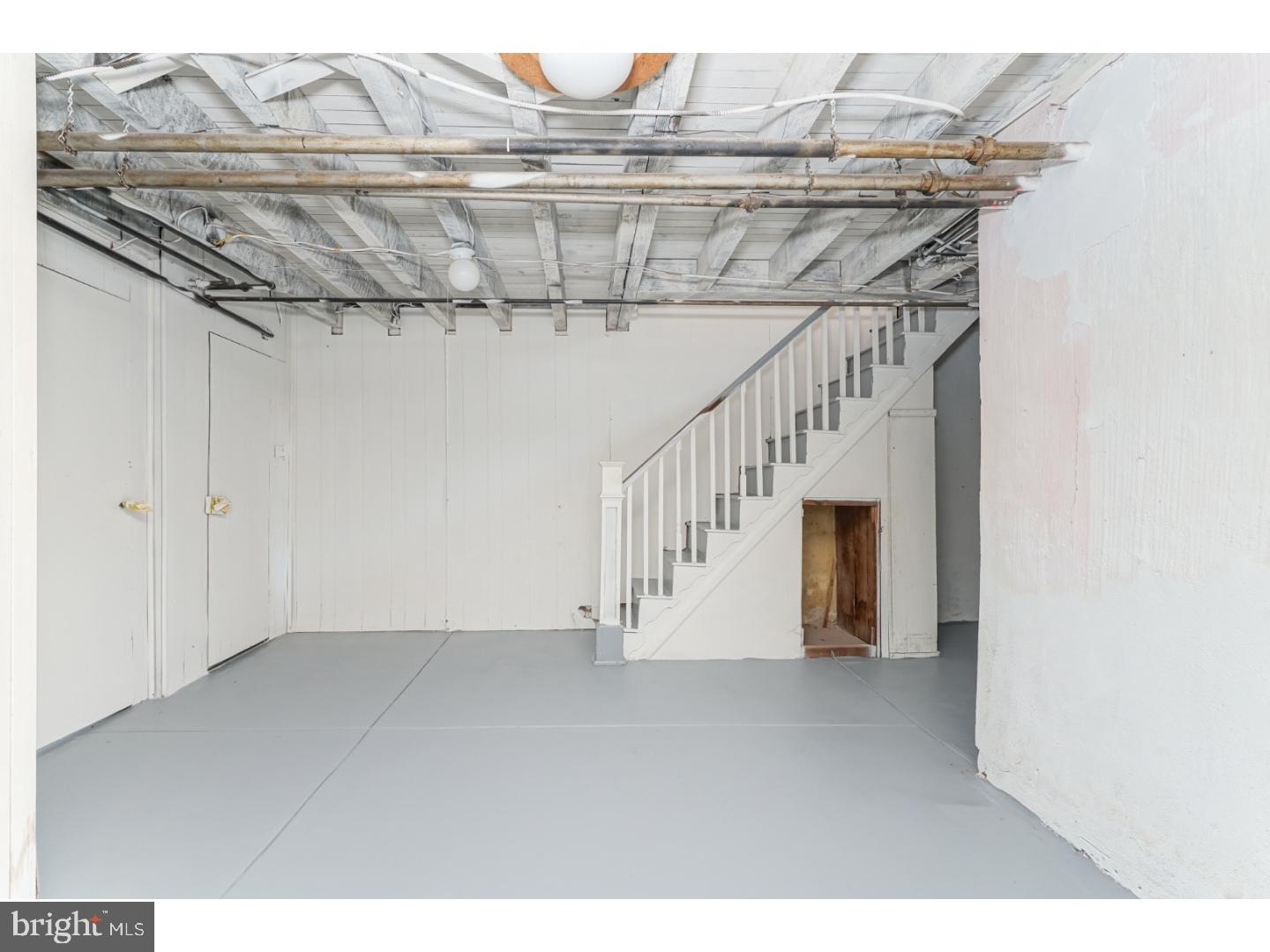 MAYFAIR (EAST) - Residential