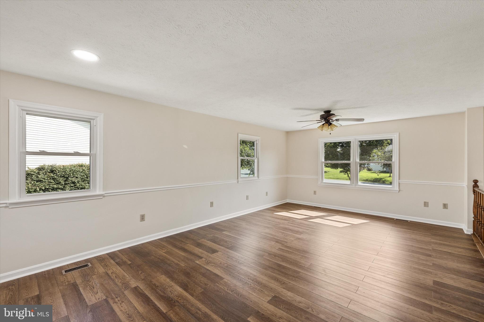 GREENBRIAR VILLAGE - Residential Lease