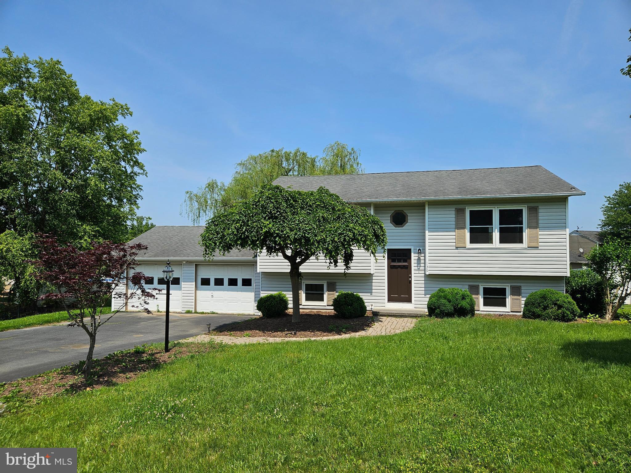 GREENBRIAR VILLAGE - Residential Lease