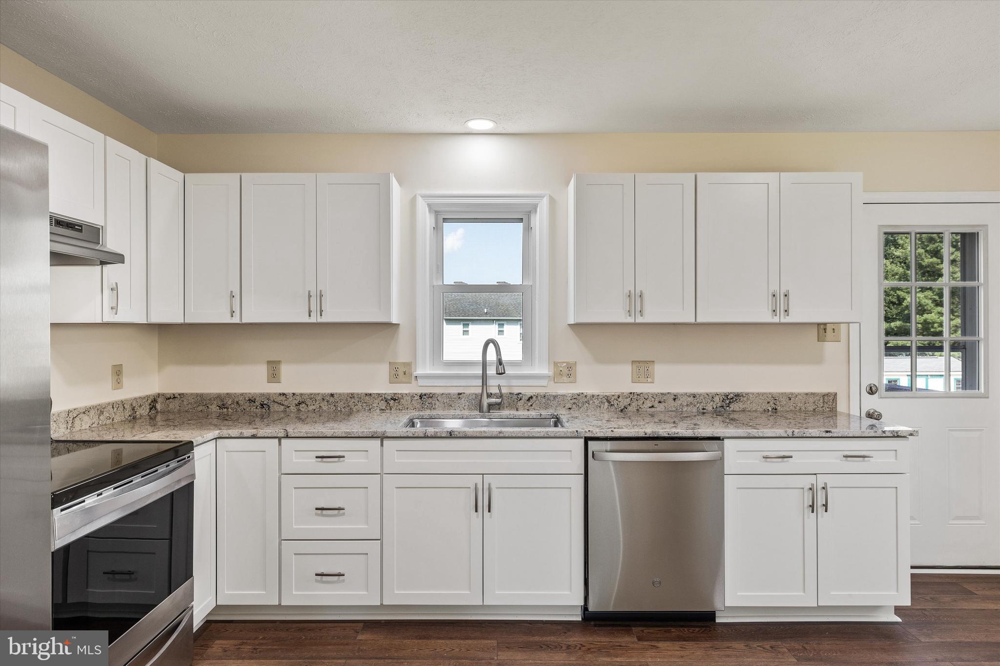 GREENBRIAR VILLAGE - Residential Lease