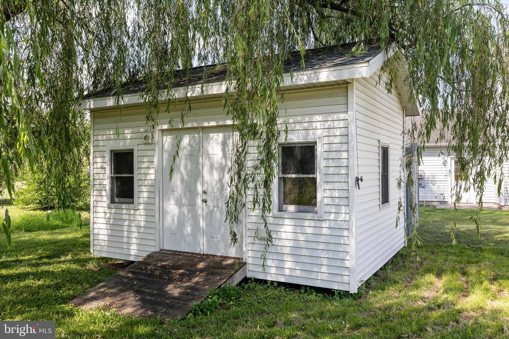 GREENBRIAR VILLAGE - Residential Lease