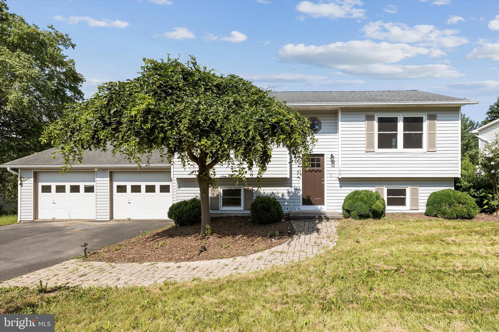 GREENBRIAR VILLAGE - Residential Lease