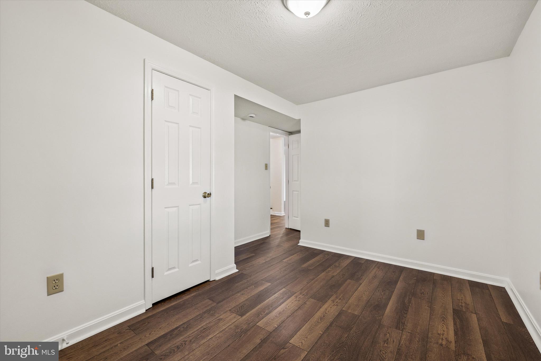 GREENBRIAR VILLAGE - Residential Lease