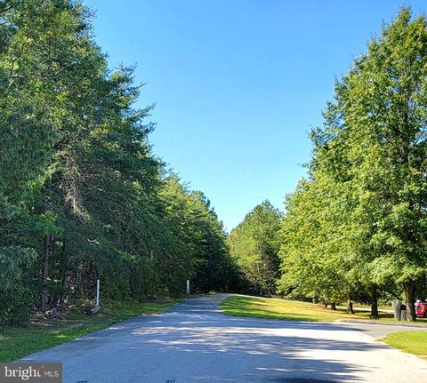 THAMES AVENUE LEXINGTON PARK MD 20653