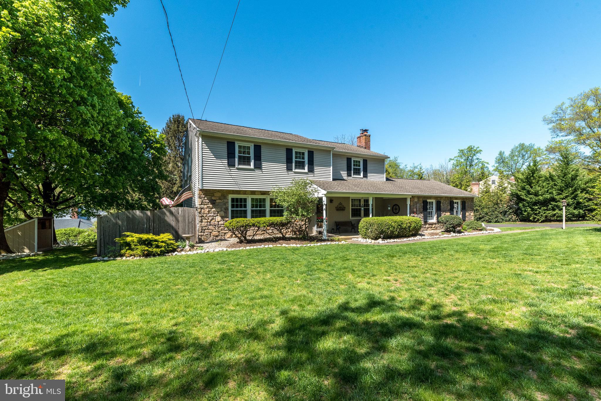 PEBBLE HILL - Residential