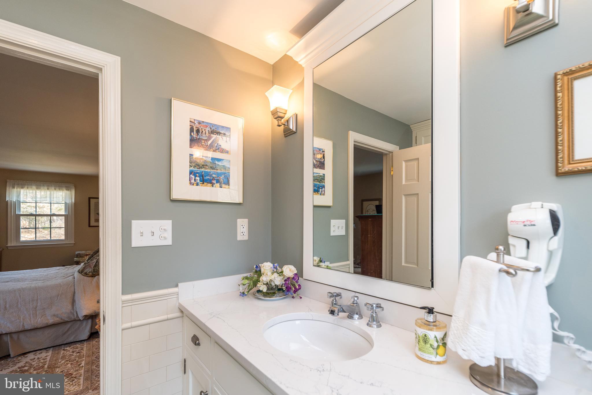 PEBBLE HILL - Residential