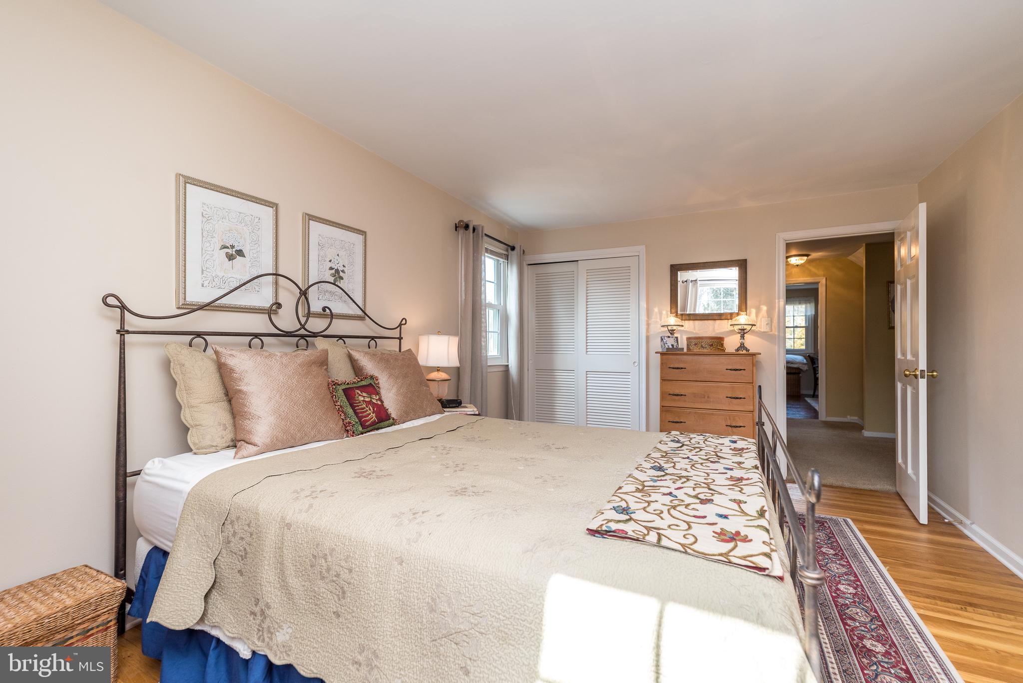 PEBBLE HILL - Residential