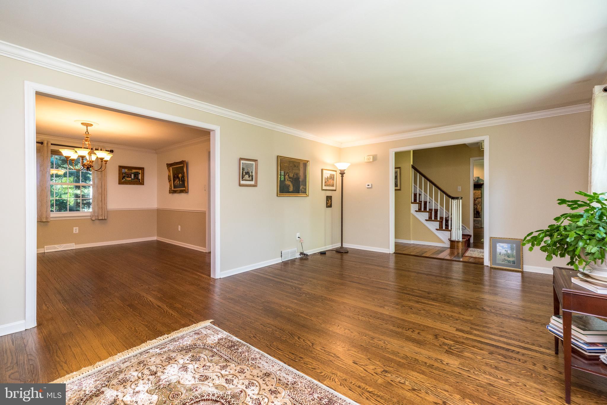 PEBBLE HILL - Residential