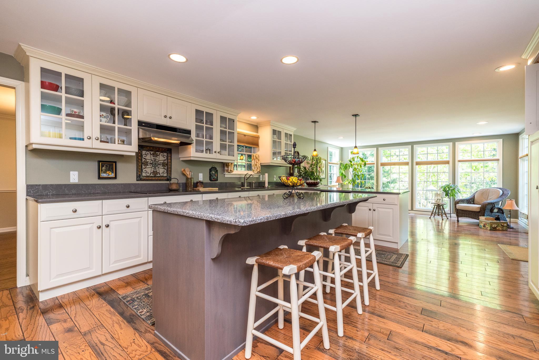 PEBBLE HILL - Residential