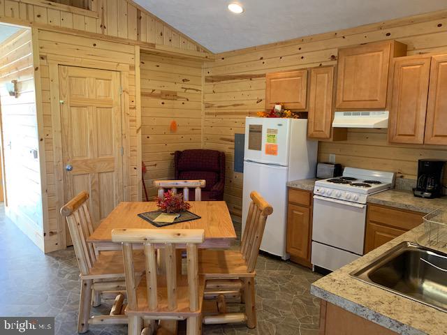 MANN TOWNSHIP - Residential