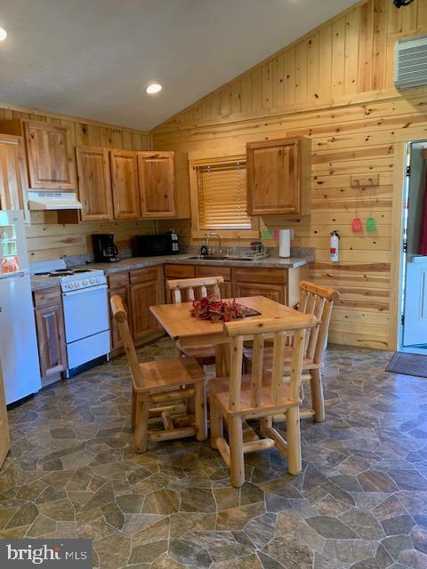 MANN TOWNSHIP - Residential